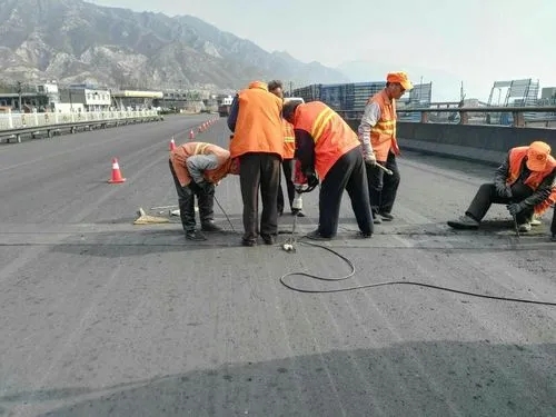 老街街道道路桥梁病害治理